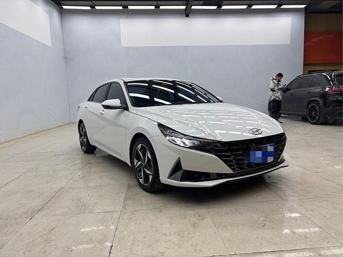 現(xiàn)代 伊蘭特  2022款 1.5L CVT LUX尊貴版圖片