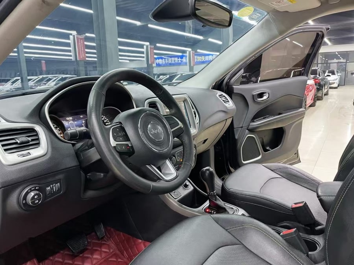 Jeep 指南者  2017款 200T 自動(dòng)家享版圖片