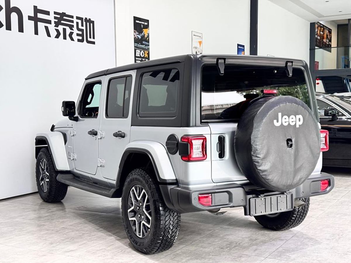 2024年4月Jeep 牧馬人  2024款 2.0T 撒哈拉四門版