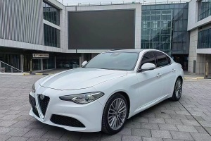 Giulia 阿爾法·羅密歐 2.0T 280HP 豪華版