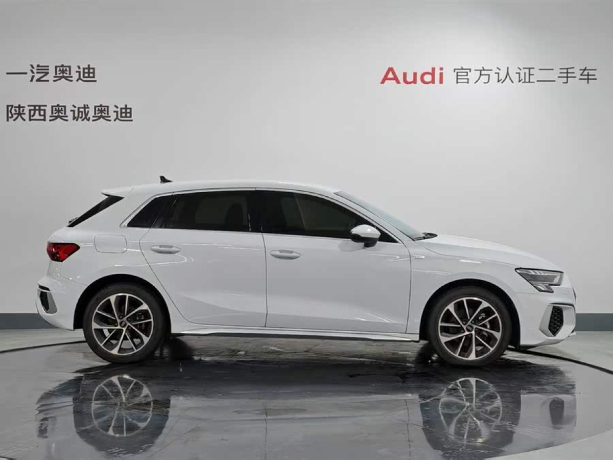 奧迪 奧迪A3  2022款 Sportback 35 TFSI 進(jìn)取運(yùn)動(dòng)型圖片