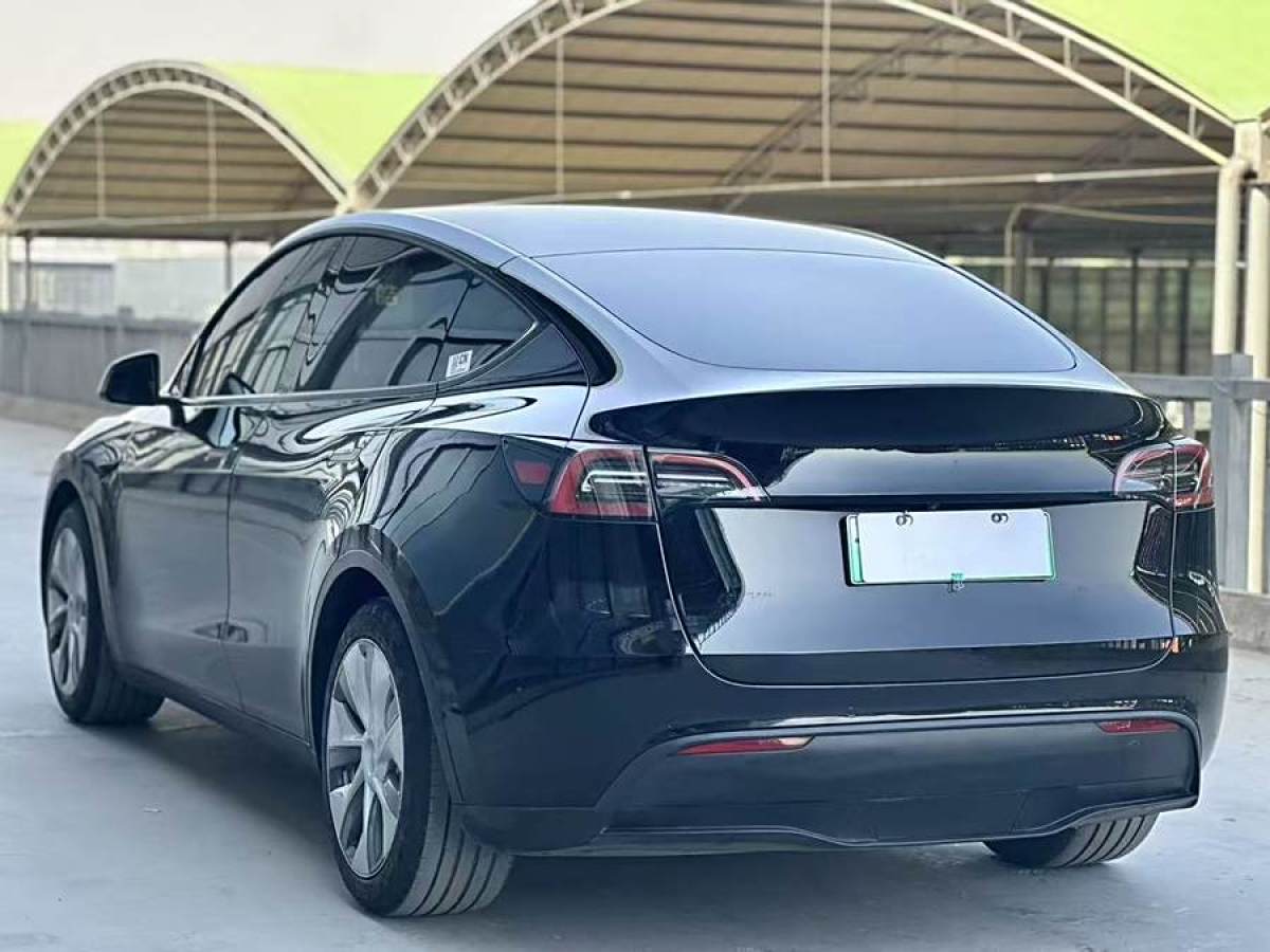 2022年1月特斯拉 Model 3  2021款 改款 標(biāo)準(zhǔn)續(xù)航后驅(qū)升級版