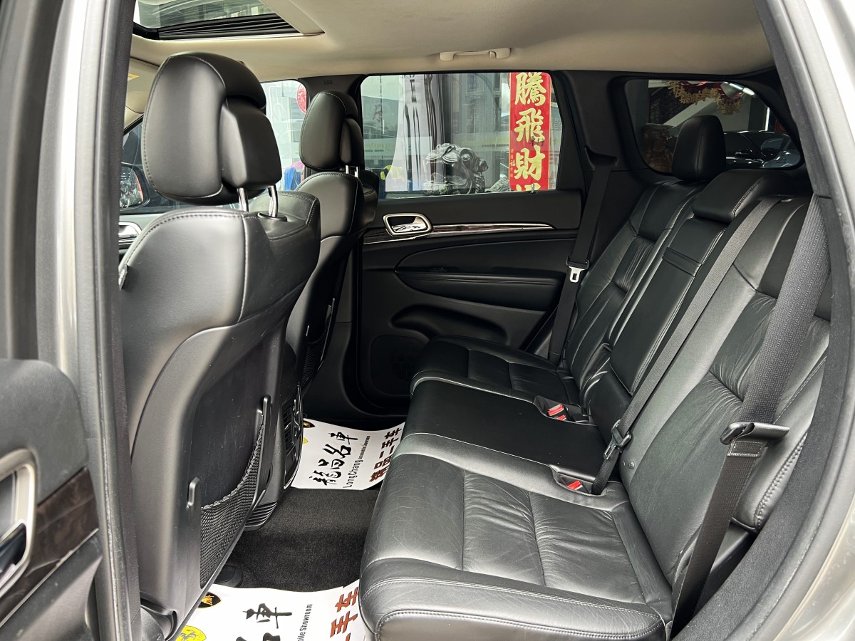 Jeep 大切诺基  2013款 3.6L 舒适版图片