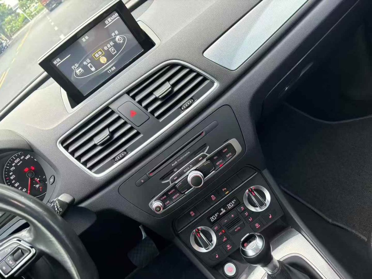 奧迪 奧迪Q3  2015款 Q3 2.0TFSI 35TFSI quattro 技術型圖片