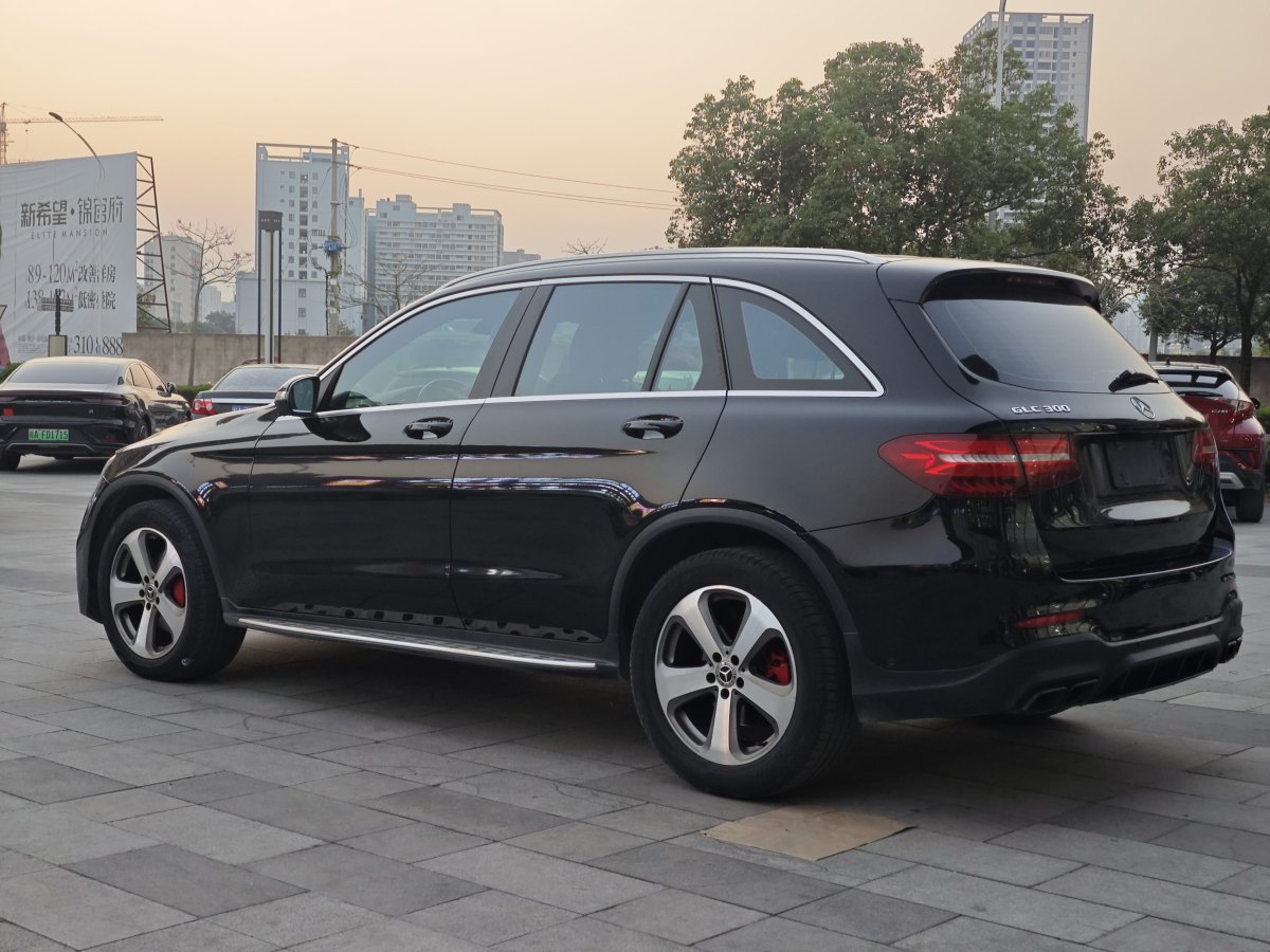 奔馳 奔馳GLC  2017款 GLC 300 4MATIC 動感型圖片