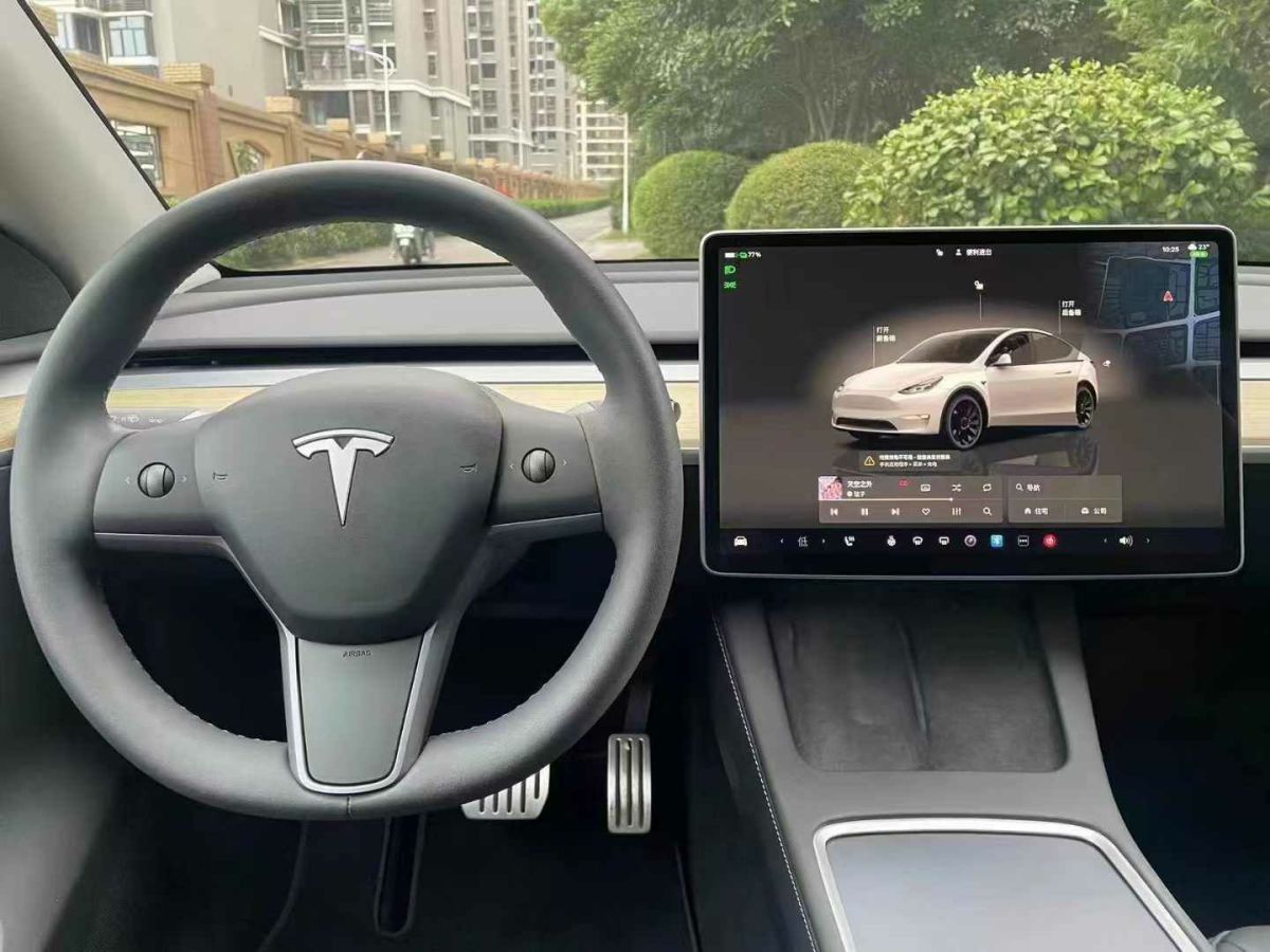 特斯拉 Model S  2023款 三電機(jī)全輪驅(qū)動(dòng) Plaid版圖片