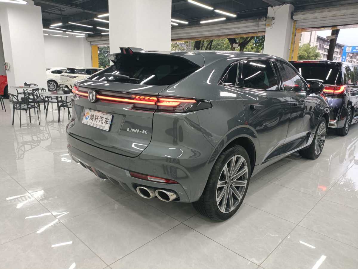 長(zhǎng)安 長(zhǎng)安UNI-K  2021款 2.0T 尊貴型圖片