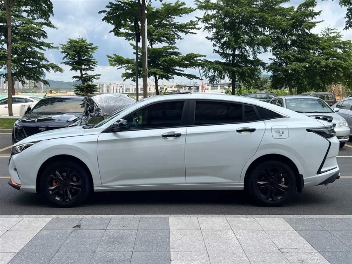 東風風神 奕炫  2023款 1.5L 自動追影版圖片
