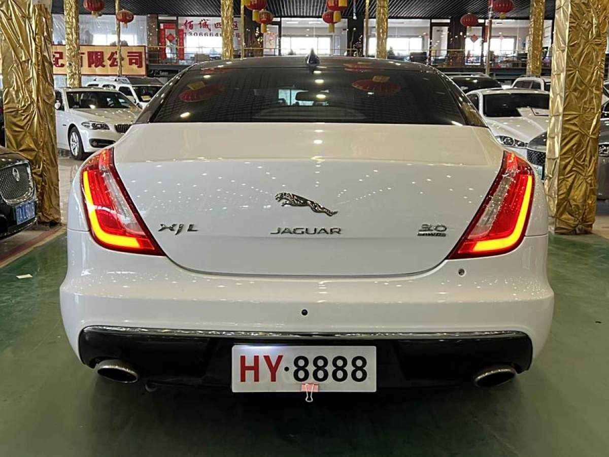 2016年9月捷豹 XJ  2016款 XJL 3.0 SC 四驅(qū)全景商務(wù)版