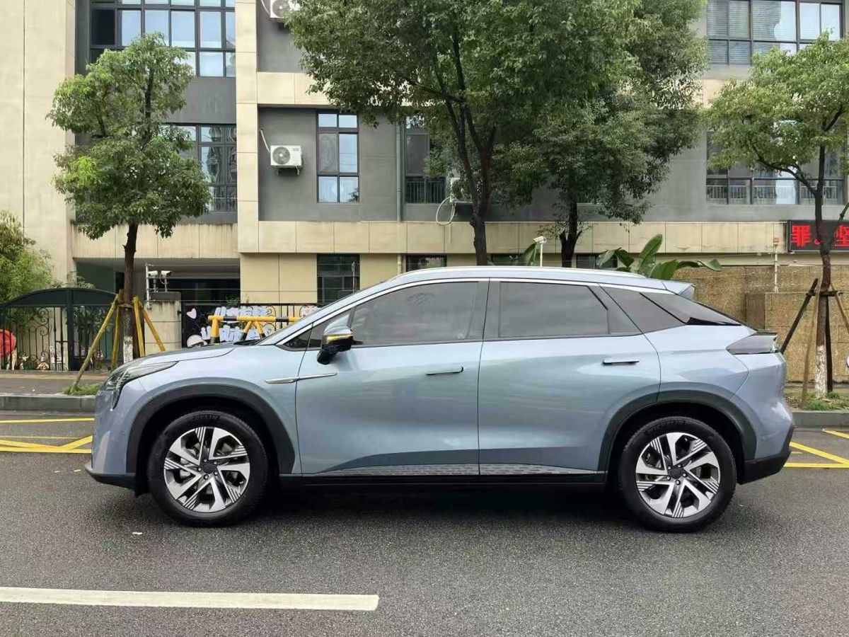 奔馳 奔馳GLC  2023款 GLC 300 4MATIC 轎跑SUV圖片