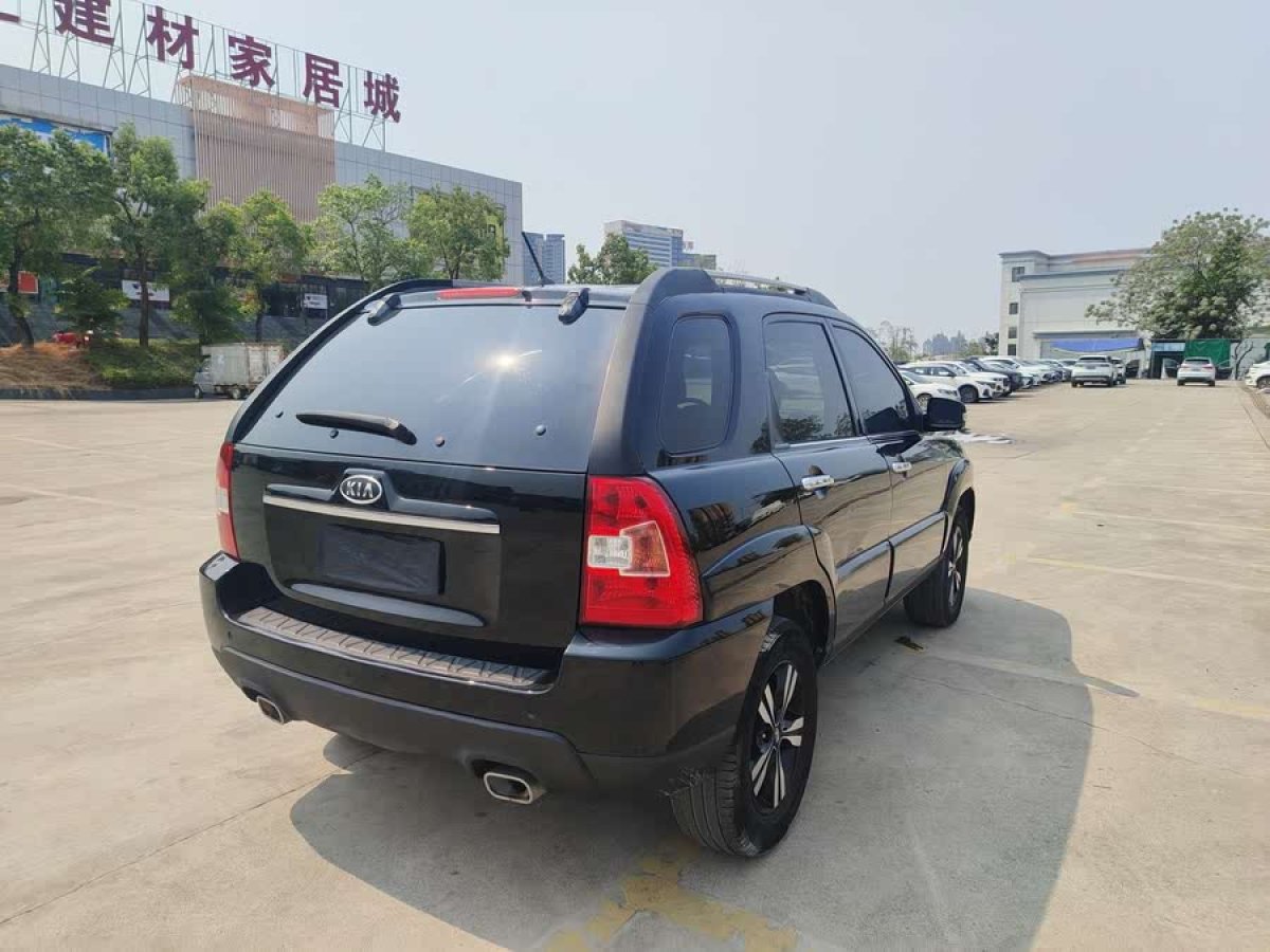 起亞 獅跑  2013款 2.0L 自動兩驅(qū)版GLS圖片