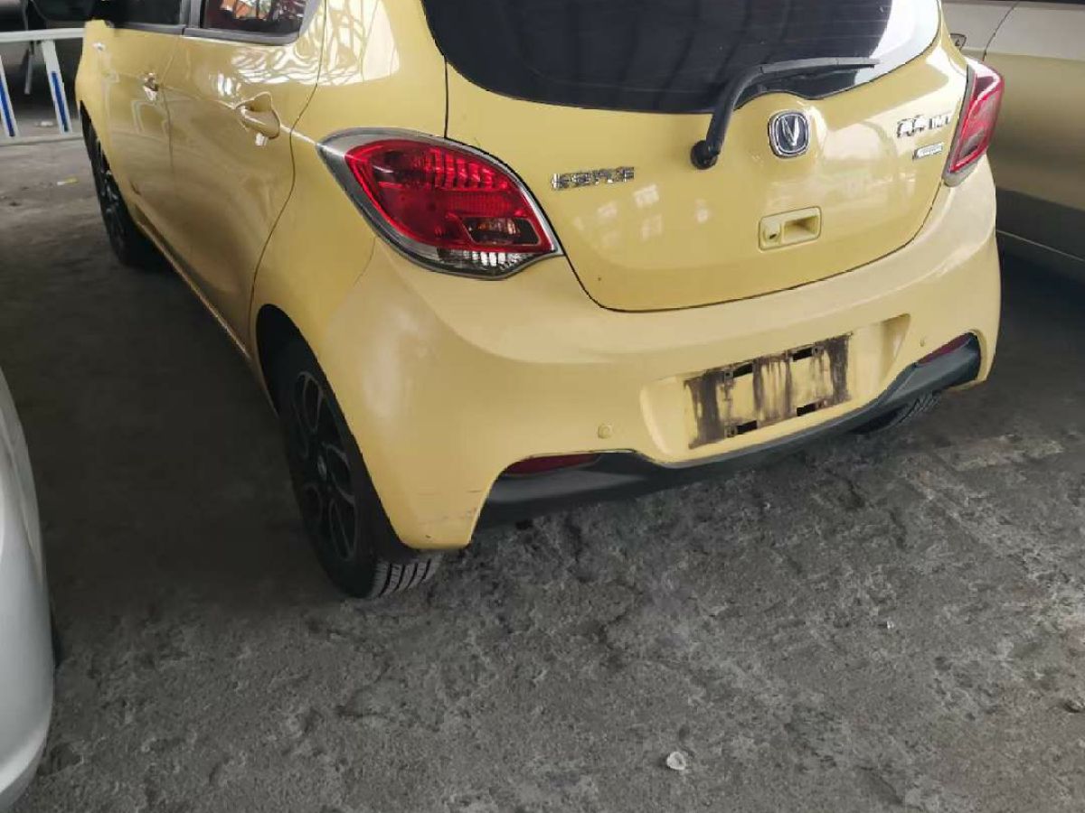 長(zhǎng)安 奔奔  2014款 1.4L IMT尊貴型圖片