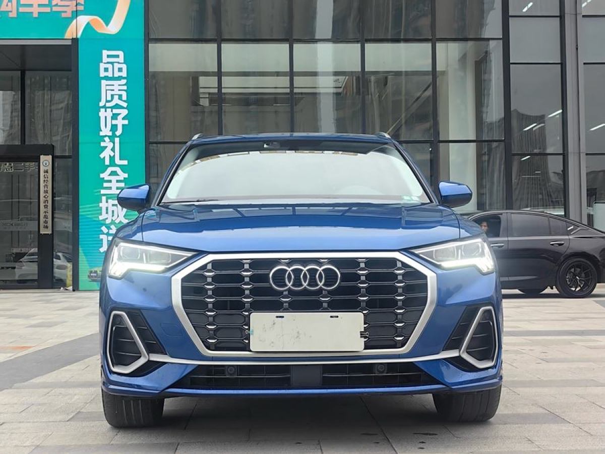 奧迪 奧迪Q3  2020款 35 TFSI 時(shí)尚動(dòng)感型圖片