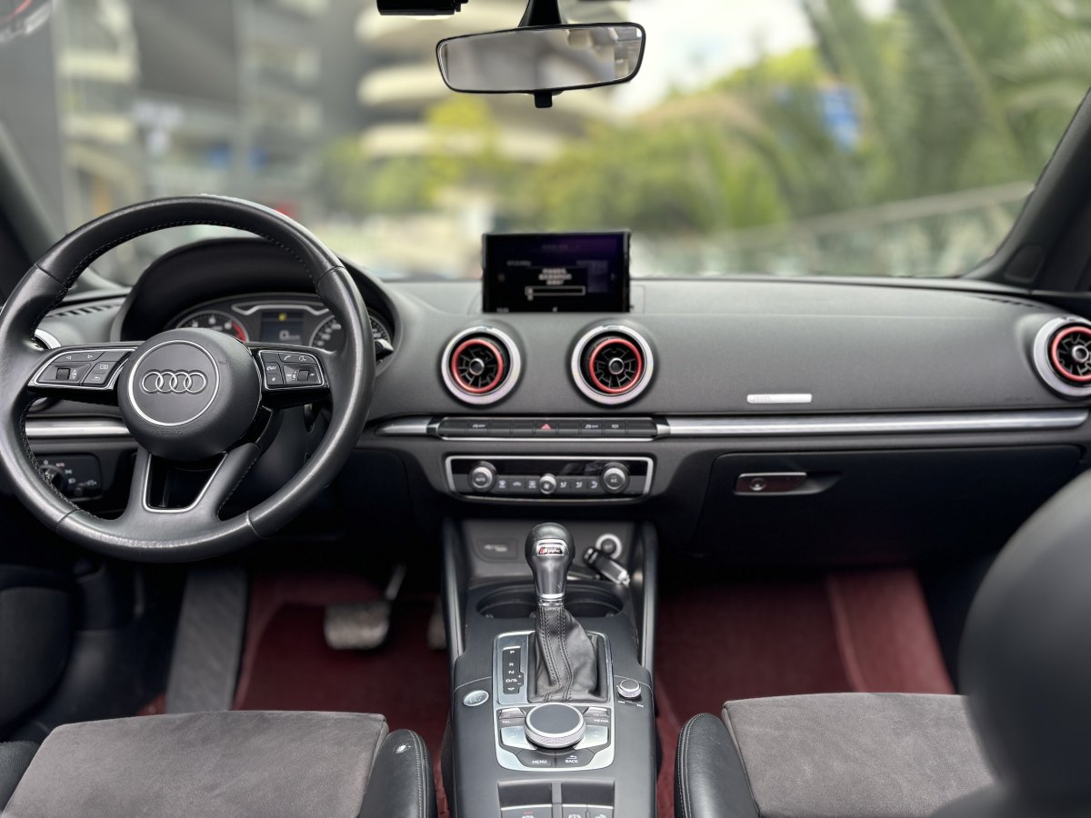 2019年4月奧迪 奧迪A3  2017款 Cabriolet 40 TFSI