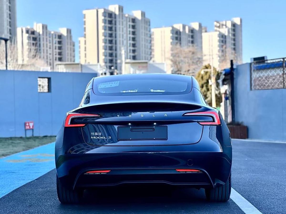 特斯拉 Model Y  2023款 后輪驅(qū)動(dòng)版圖片