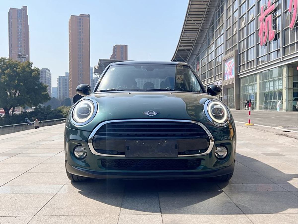 MINI MINI  2018款 1.5T COOPER 經(jīng)典派 五門版圖片