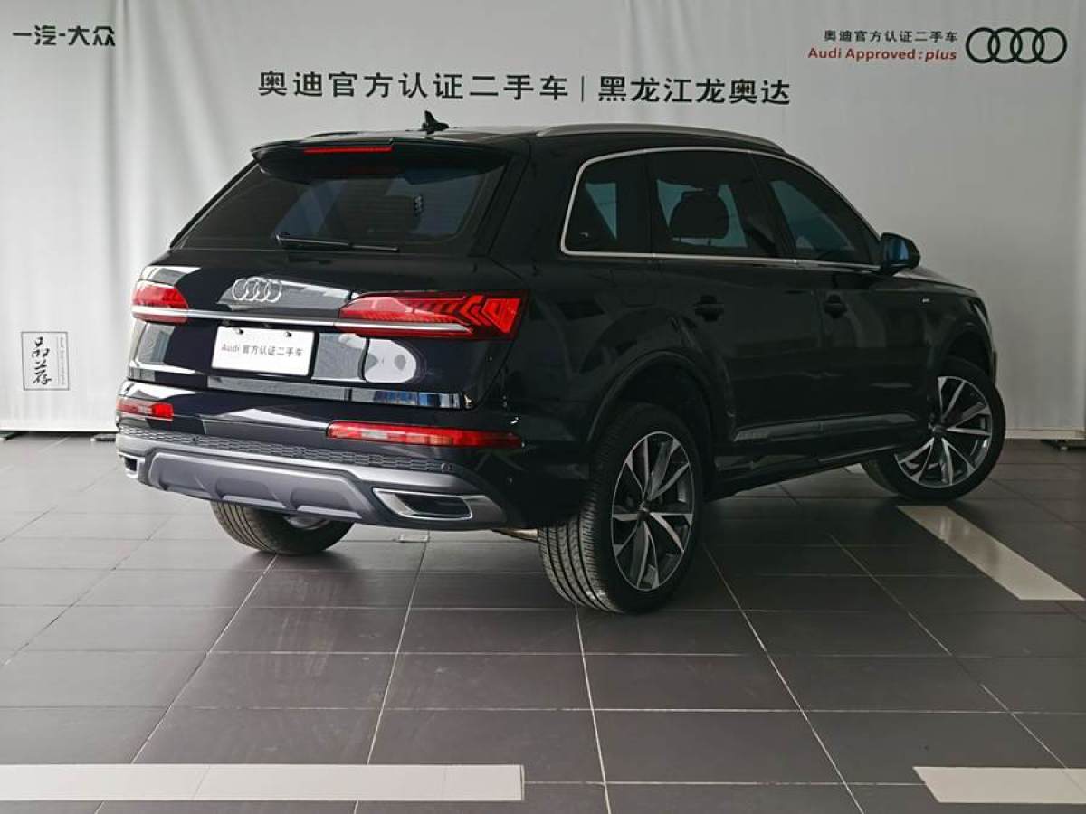 奧迪 奧迪Q7  2024款 55 TFSI quattro S line運動型圖片