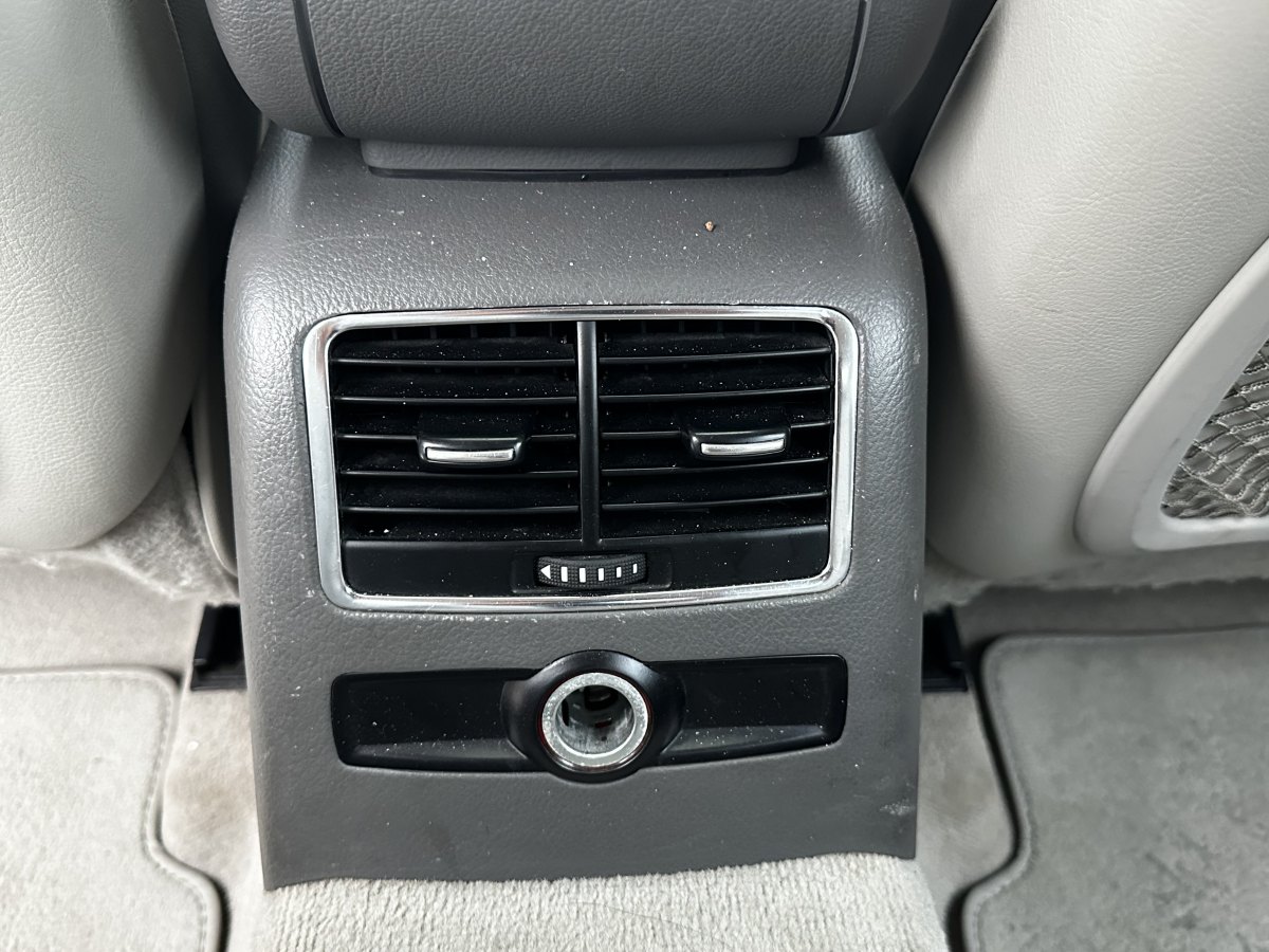奧迪 奧迪A6L  2011款 A6L 2.0TFSI 標準型圖片