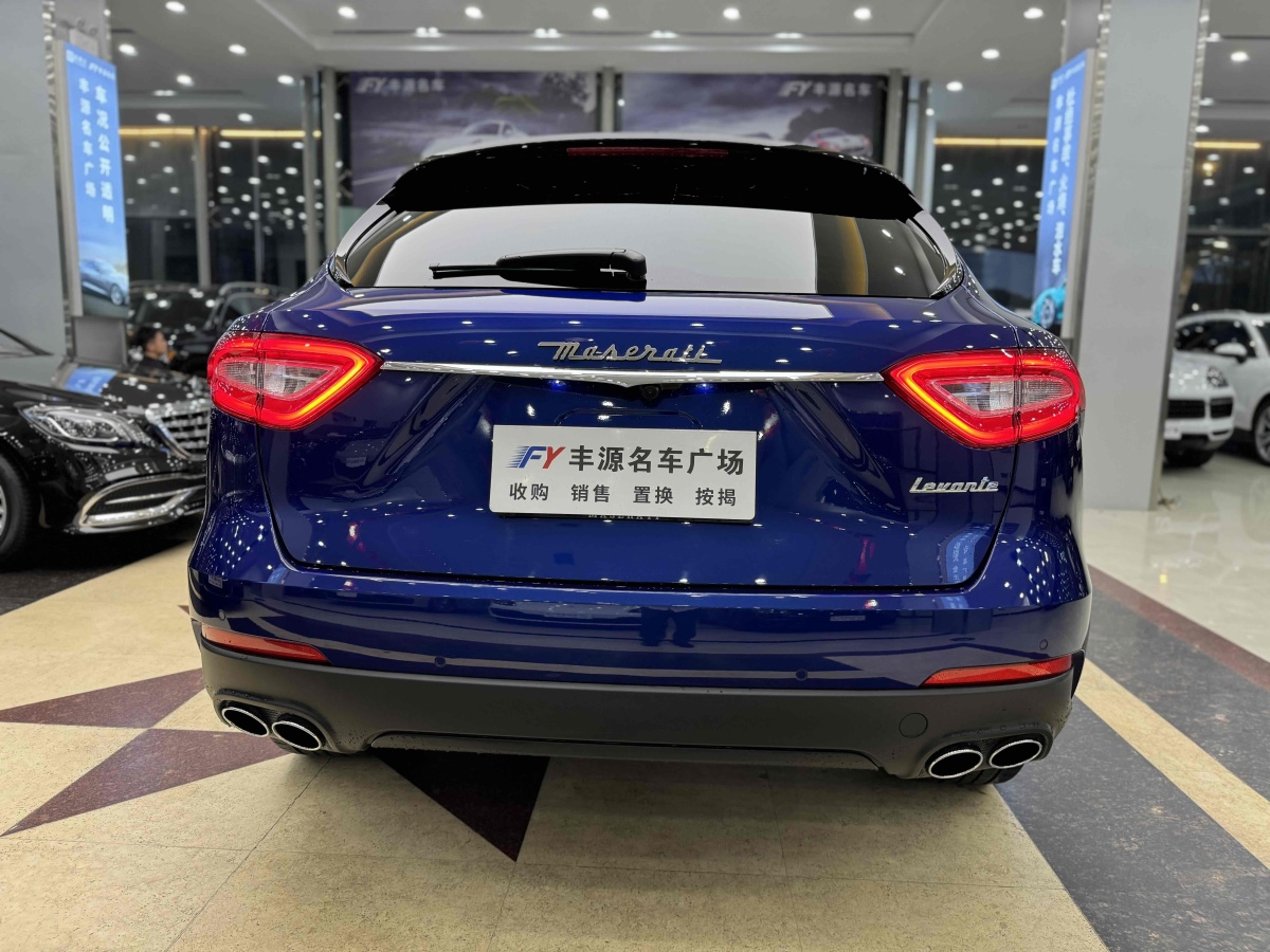 瑪莎拉蒂 Levante  2018款 3.0T 350Hp 標(biāo)準(zhǔn)版圖片