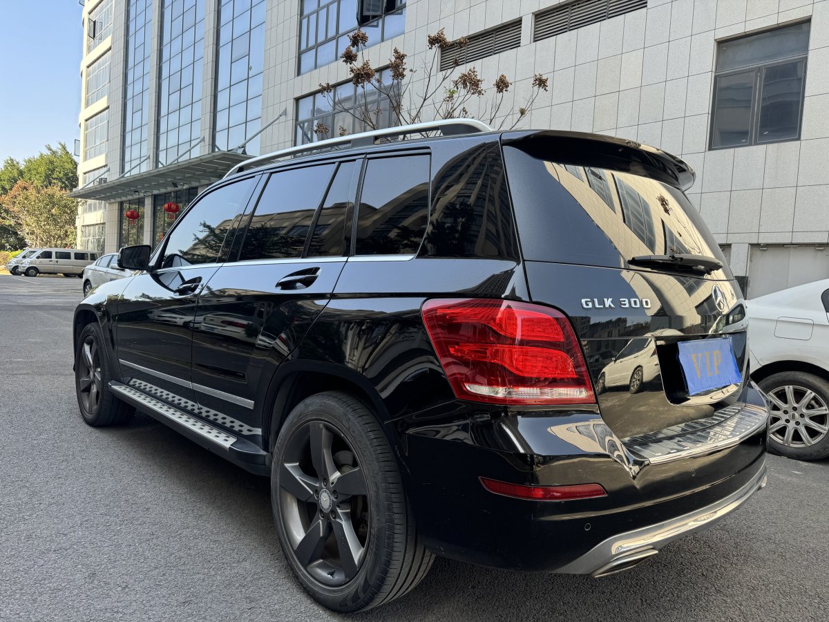 奔馳 奔馳GLK級  2015款 GLK 260 4MATIC 時(shí)尚型 極致版圖片