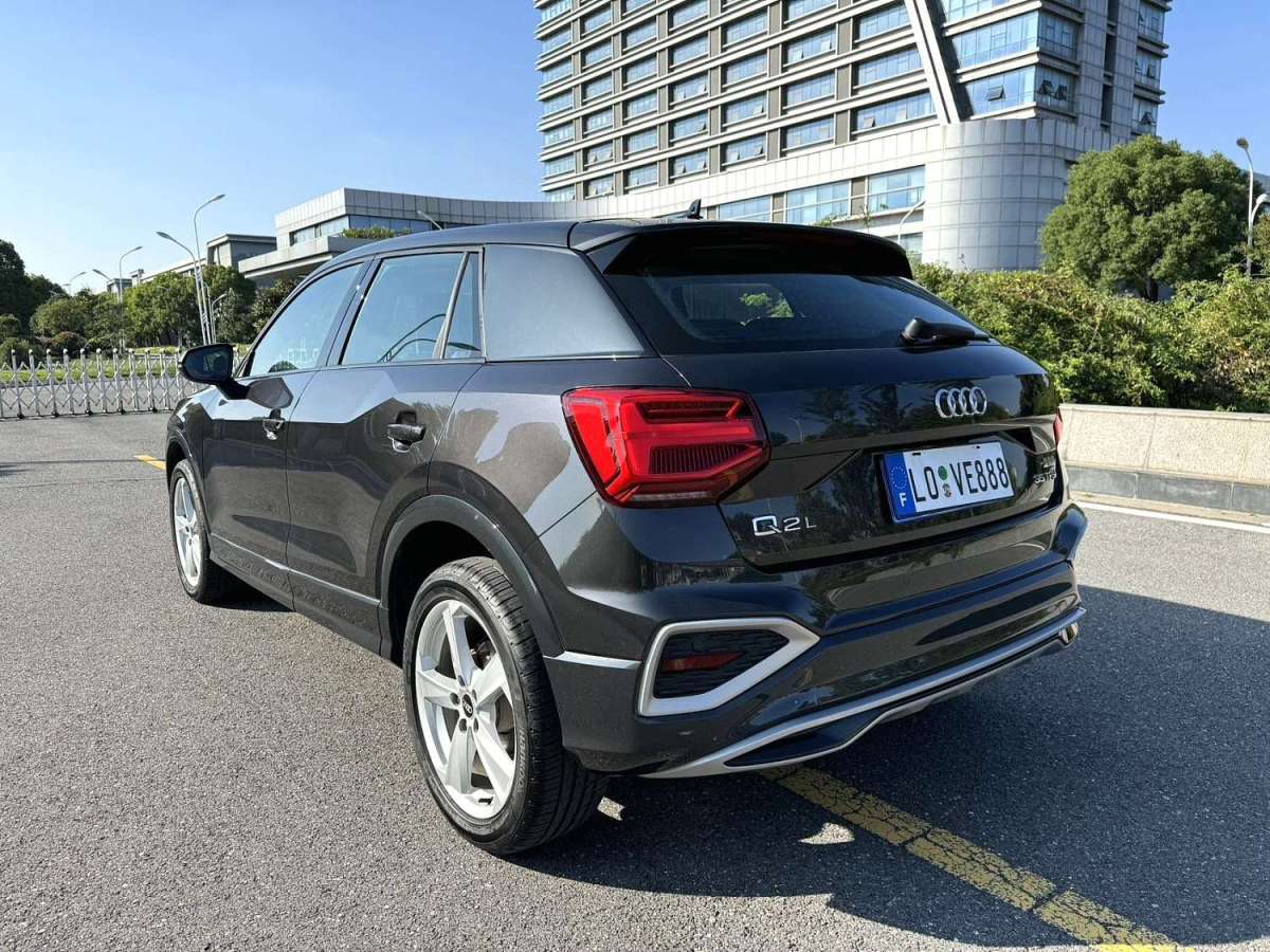 奧迪 奧迪Q2L  2022款 35 TFSI 進(jìn)取致雅型圖片