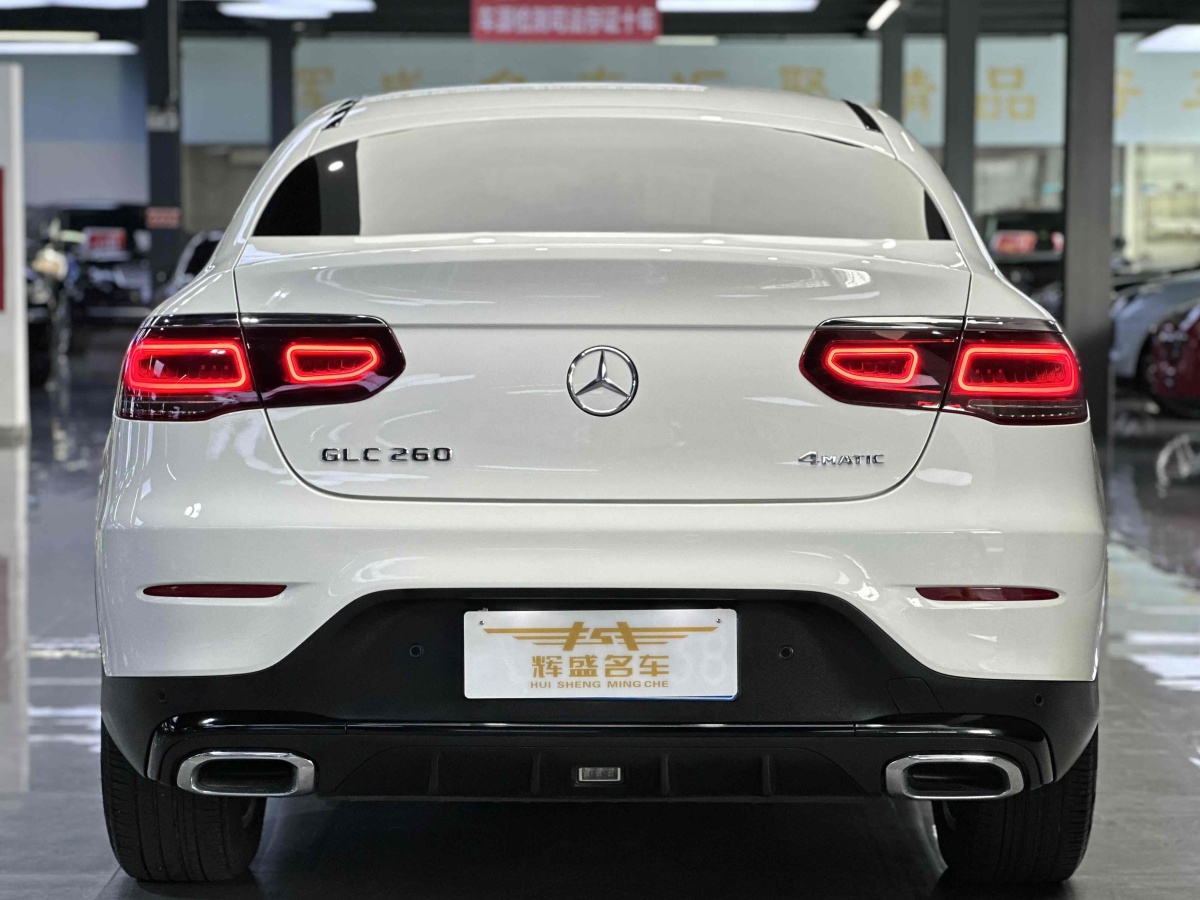 奔馳 奔馳GLC  2021款 GLC 260 4MATIC 轎跑SUV圖片