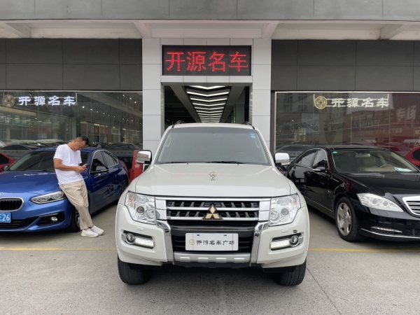 三菱 帕杰罗  2019款V97 3.8L