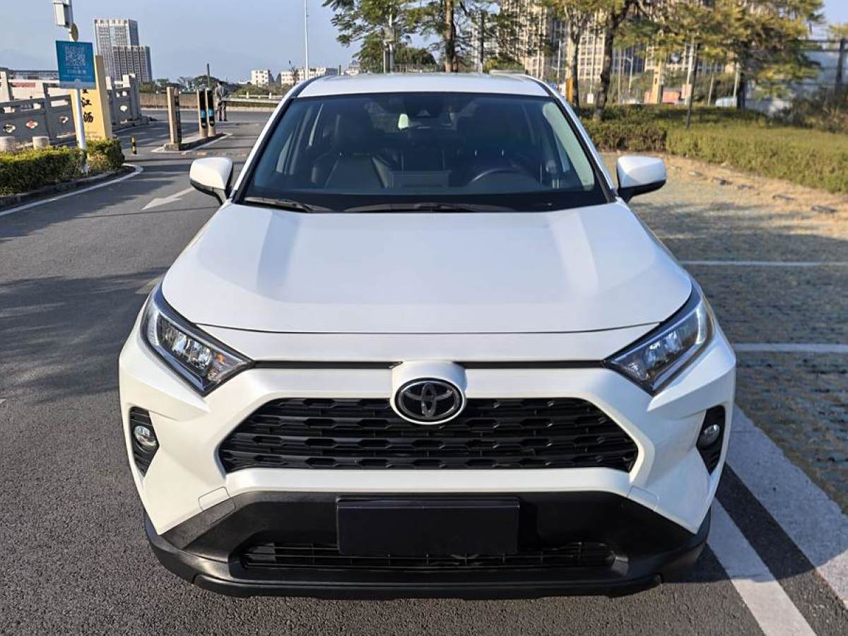 豐田 RAV4榮放  2021款 2.0L CVT兩驅(qū)都市版圖片