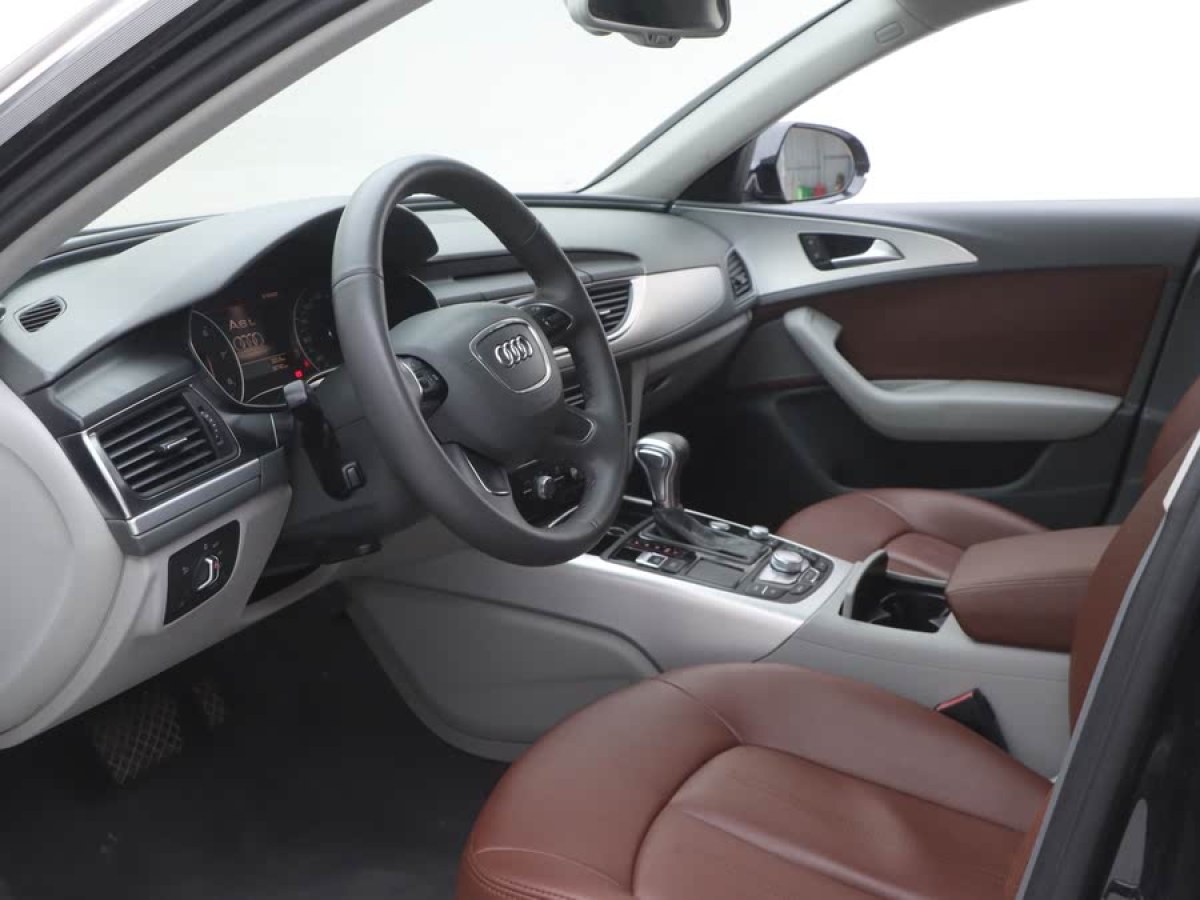 奧迪 奧迪A6L  2014款 TFSI 標(biāo)準(zhǔn)型圖片