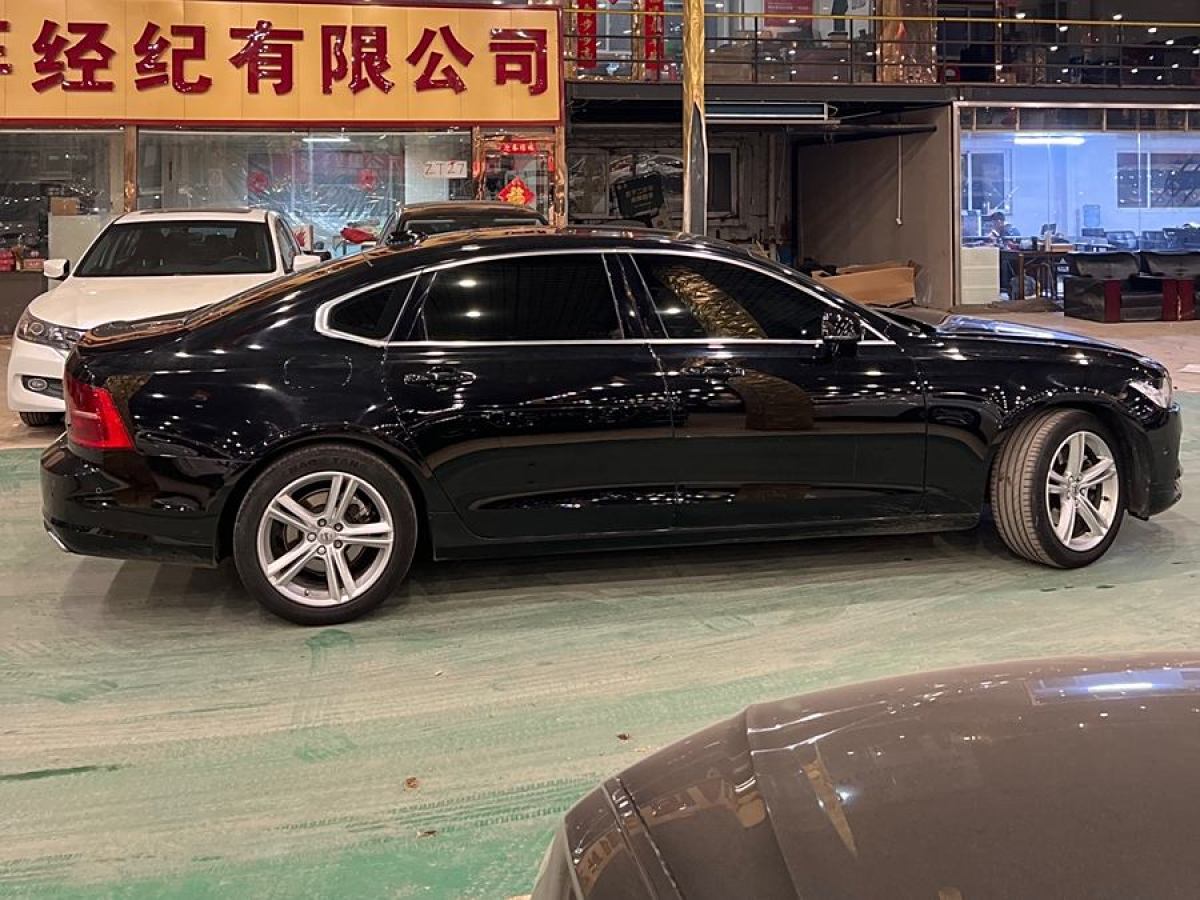 沃爾沃 S90  2017款 T4 智遠(yuǎn)版圖片