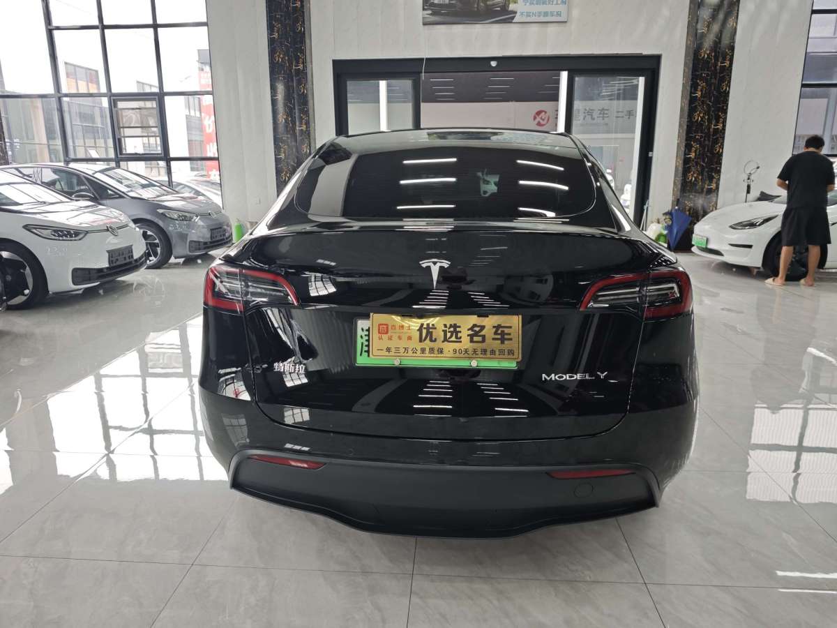 特斯拉 Model 3  2023款 長(zhǎng)續(xù)航全輪驅(qū)動(dòng)版圖片