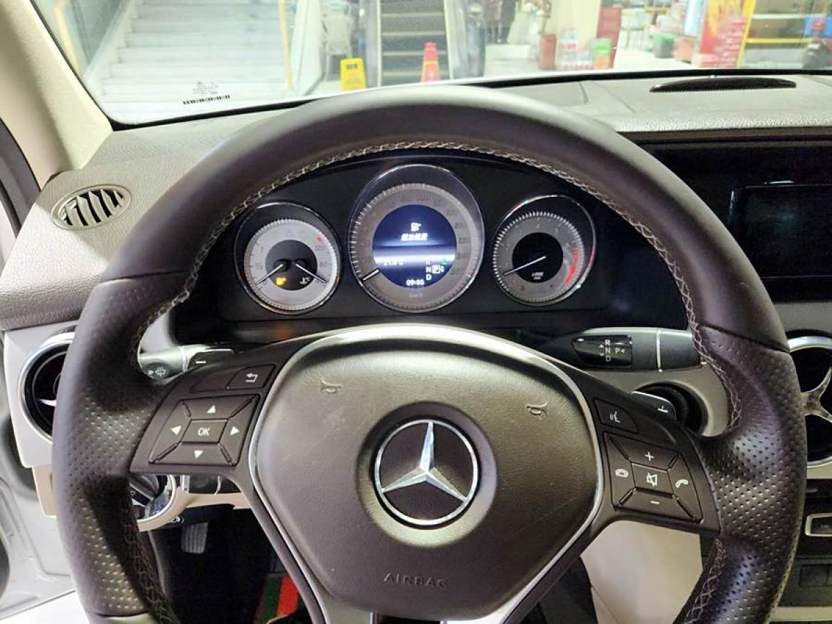 2012年12月奔馳 奔馳GLK級  2013款 GLK 300 4MATIC 動感型