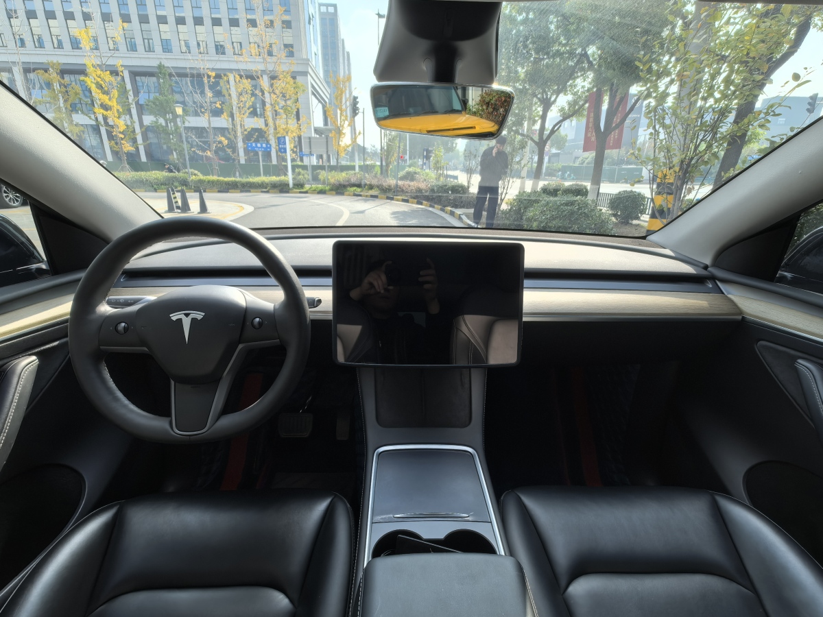 特斯拉 Model 3  2022款 后輪驅(qū)動版圖片