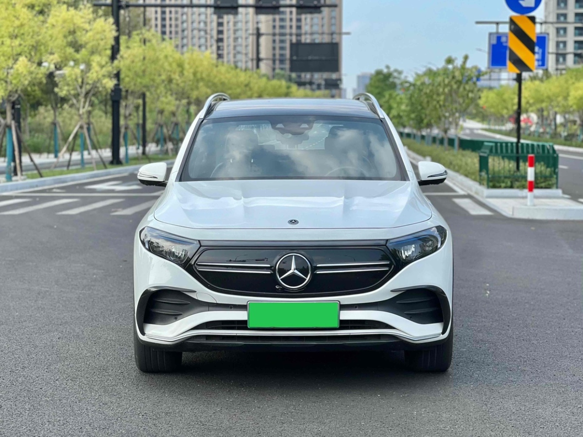 奔馳 奔馳EQB  2022款 EQB 350 4MATIC 首發(fā)特別版圖片