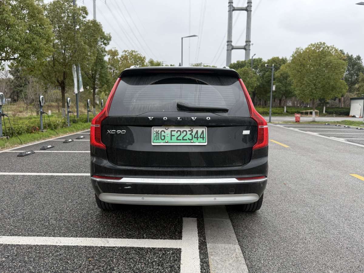 沃爾沃 XC90新能源  2022款 改款 E驅(qū)混動(dòng) T8 智尊豪華版 7座圖片