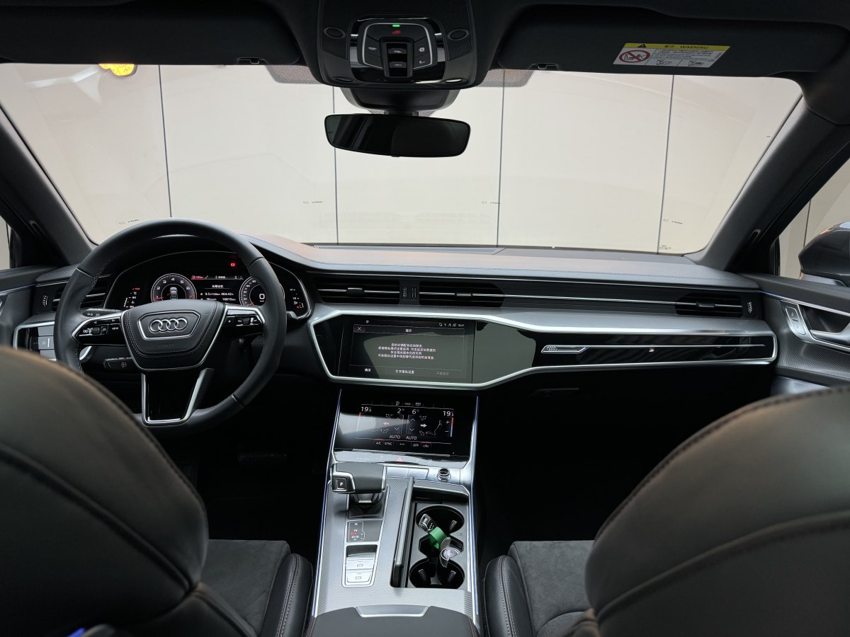 奧迪 奧迪A6L  2024款 45 TFSI 臻選動感型圖片