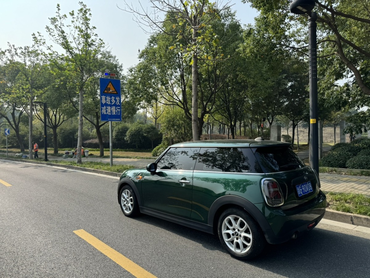 MINI MINI  2019款 1.5T COOPER 經(jīng)典派圖片