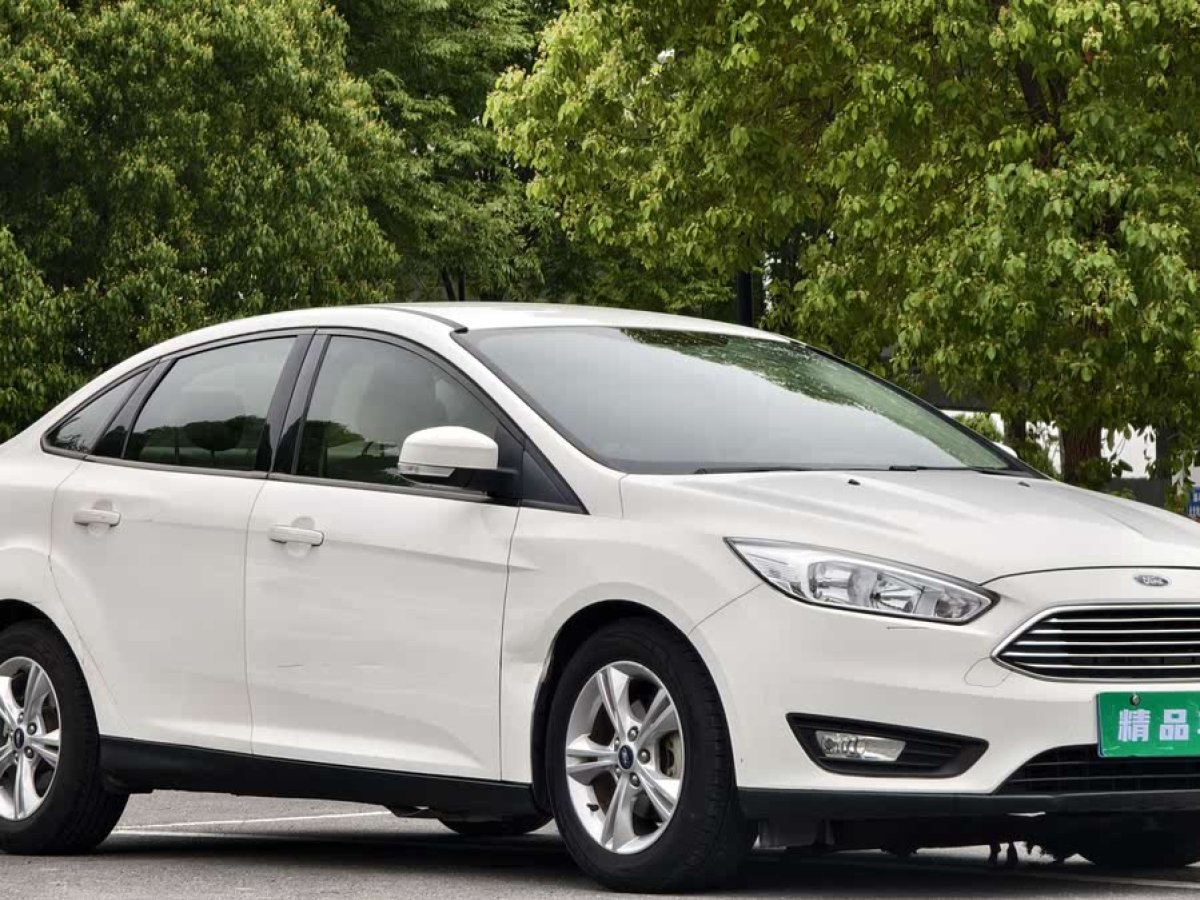 福特 ?？怂? 2015款 三廂 1.6L 自動(dòng)舒適型圖片