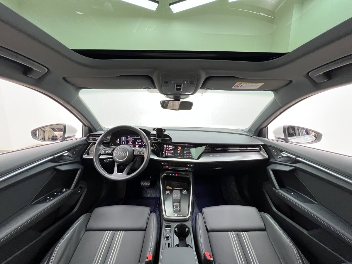 奧迪 奧迪A3  2022款 A3L Limousine 35 TFSI 時尚運動型圖片