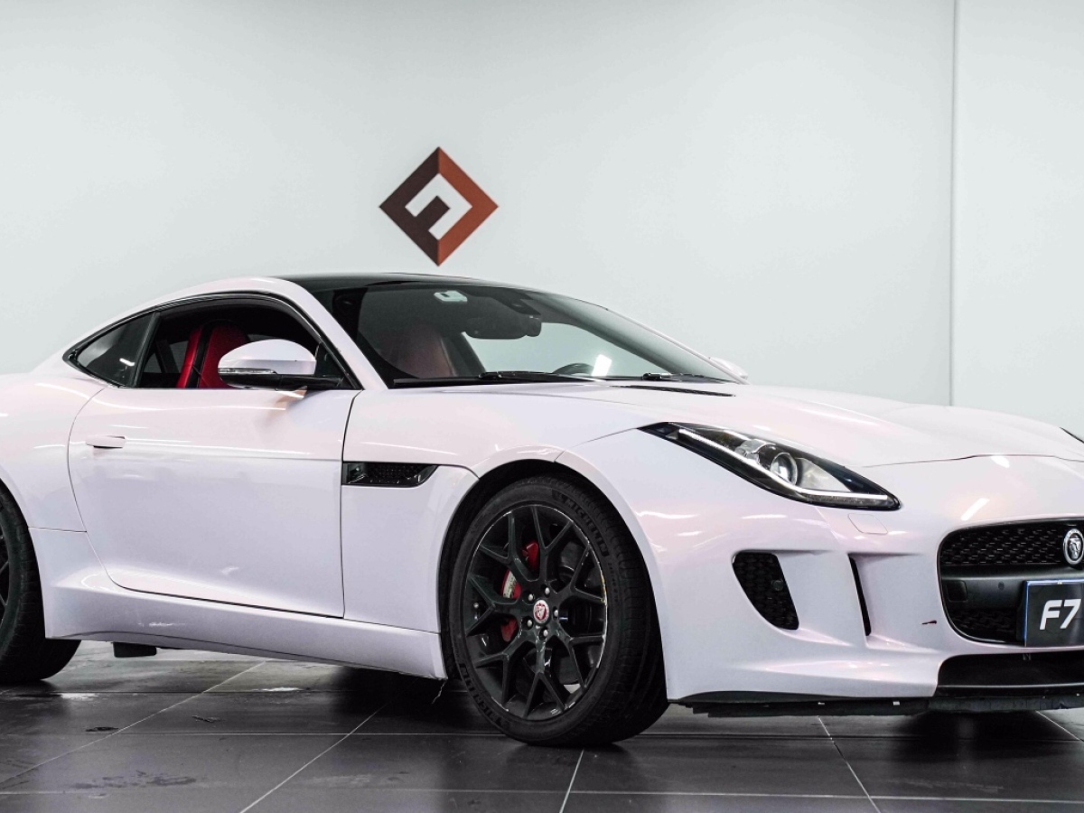 2016年10月捷豹 F-TYPE  2016款 3.0T 硬頂版