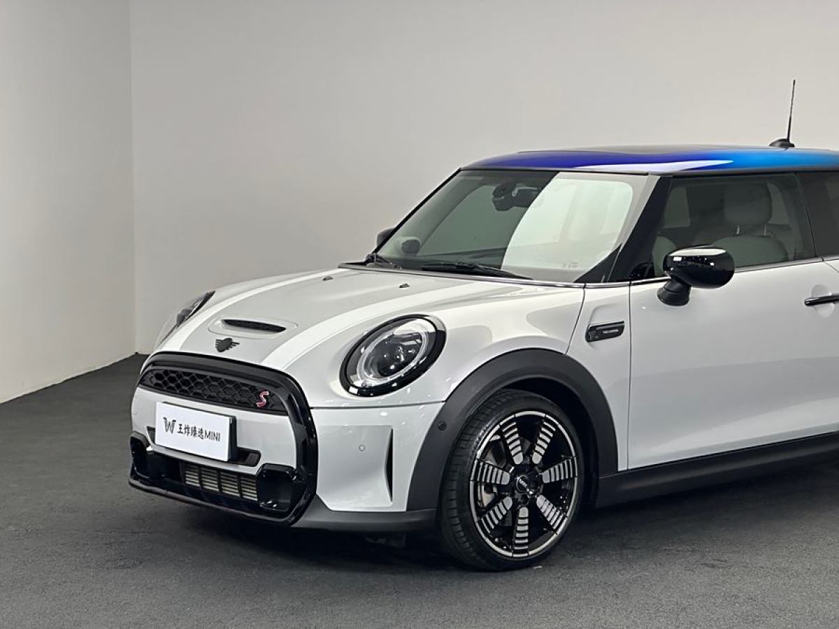 MINI MINI  2022款 2.0T COOPER S The Coopers 紀(jì)念版圖片