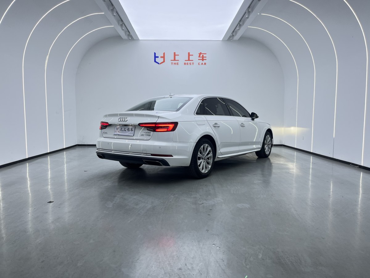 奧迪 奧迪A4L  2019款 40 TFSI 進(jìn)取型 國(guó)VI圖片