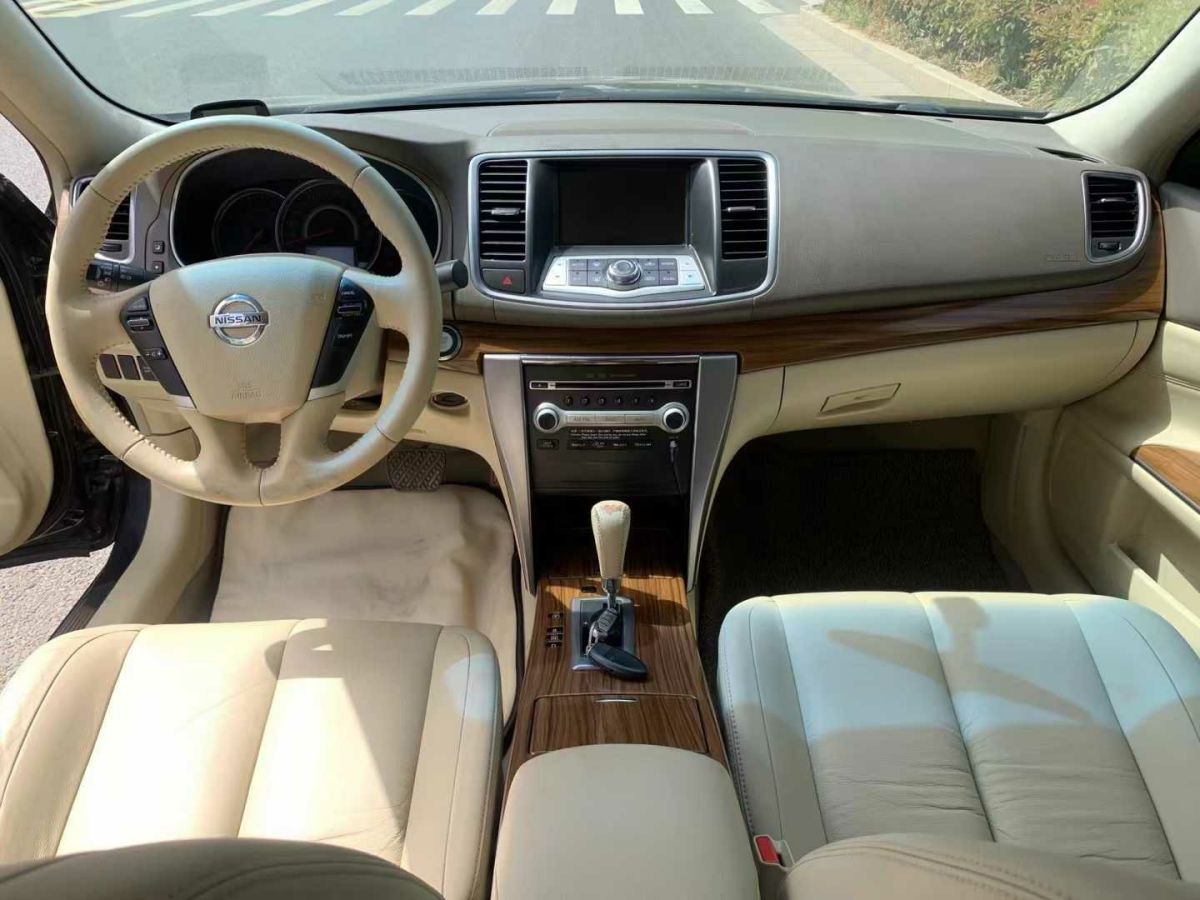 日產(chǎn) 天籟  2011款 2.0L XE標(biāo)準(zhǔn)版圖片