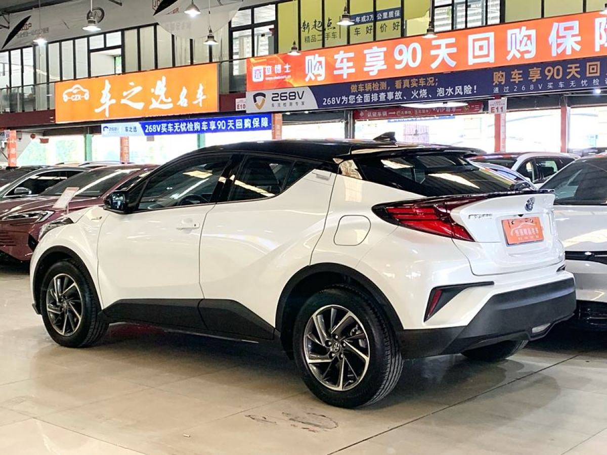 豐田 C-HR  2021款 雙擎 2.0L E-CVT豪華版圖片