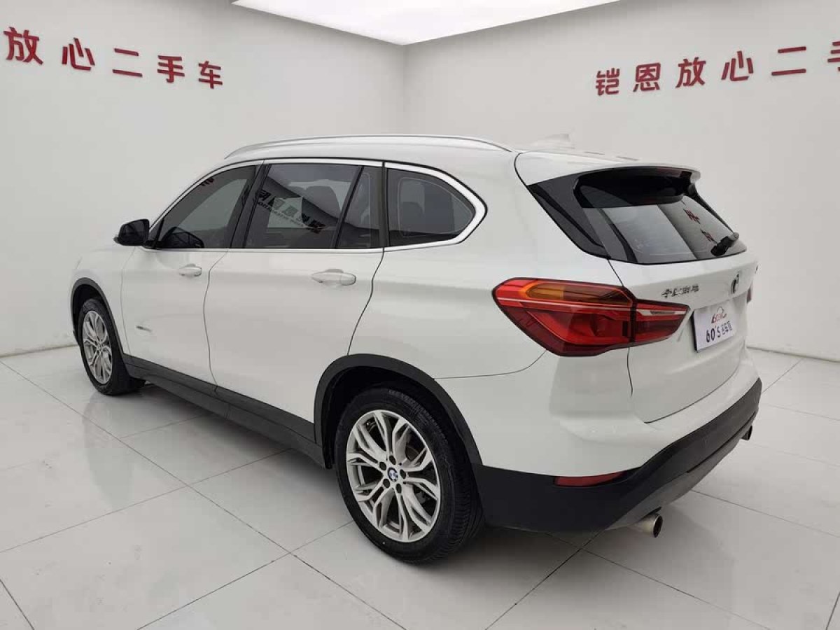 寶馬 寶馬X1  2018款 sDrive20Li 領(lǐng)先型圖片