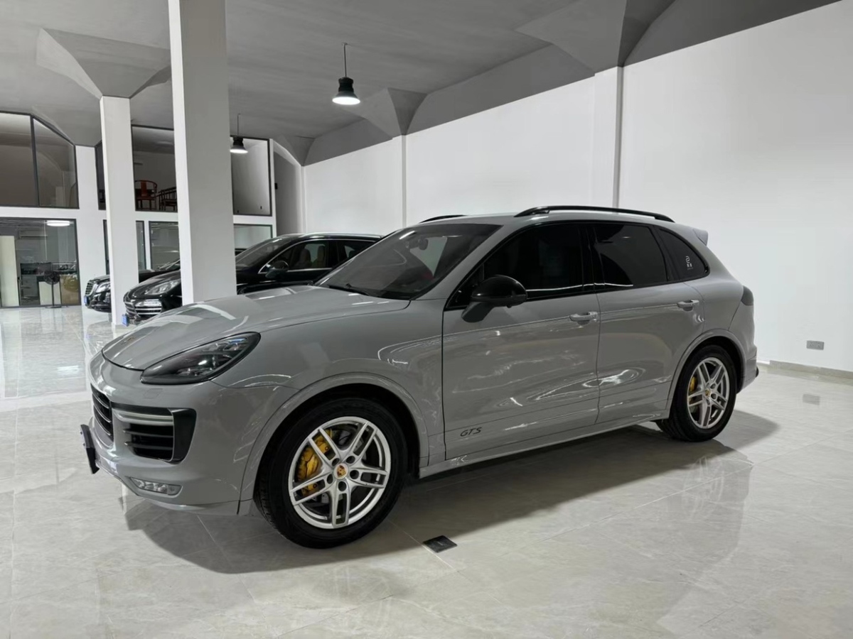 保時(shí)捷 Cayenne  2012款 Cayenne GTS 4.8L圖片