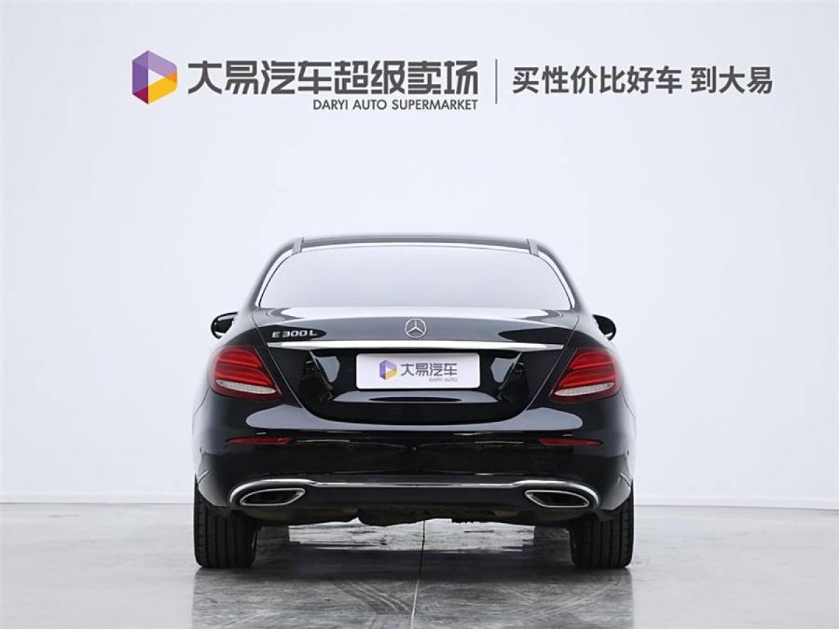 奔馳 奔馳E級  2020款 改款 E 300 L 時尚型圖片