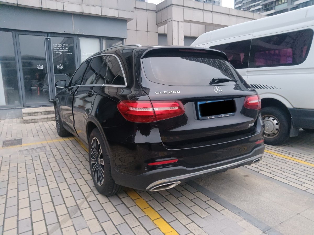 奔馳 奔馳GLC  2017款 GLC 260 4MATIC 動(dòng)感型圖片