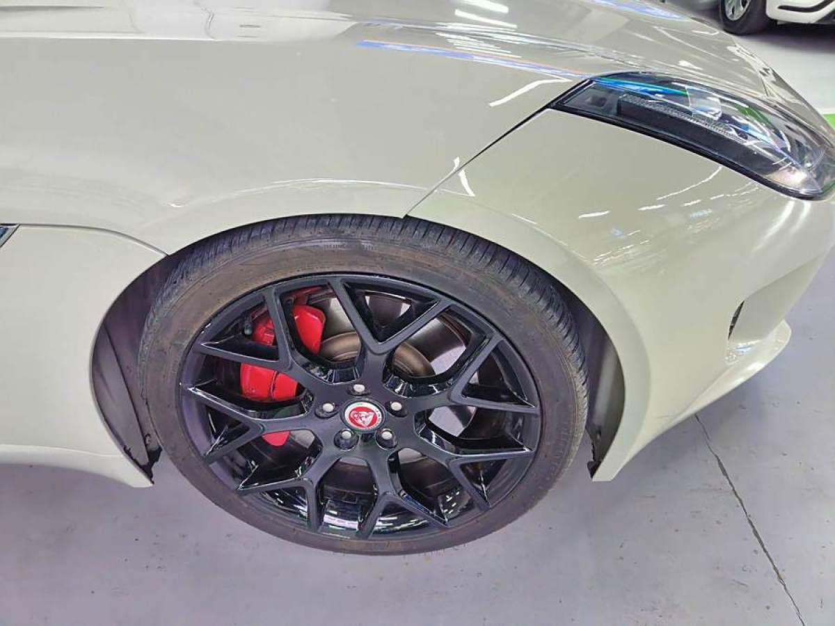 捷豹 F-TYPE  2016款 3.0T 硬頂版圖片