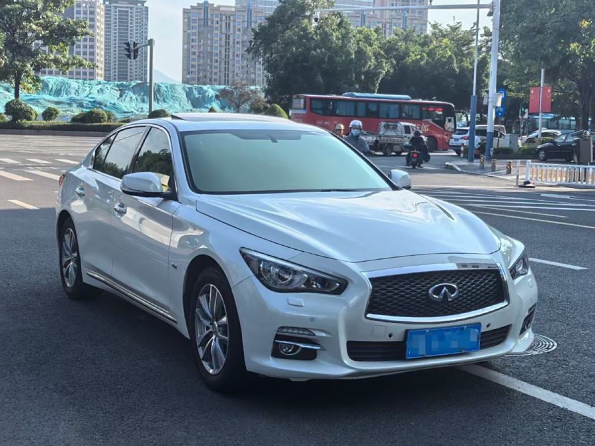 英菲尼迪 Q50L  2016款 2.0T 悅享版圖片